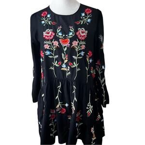 Zara Women’s Medium Floral Embroidered Black Mini Dress, Long Sleeve Lightweight